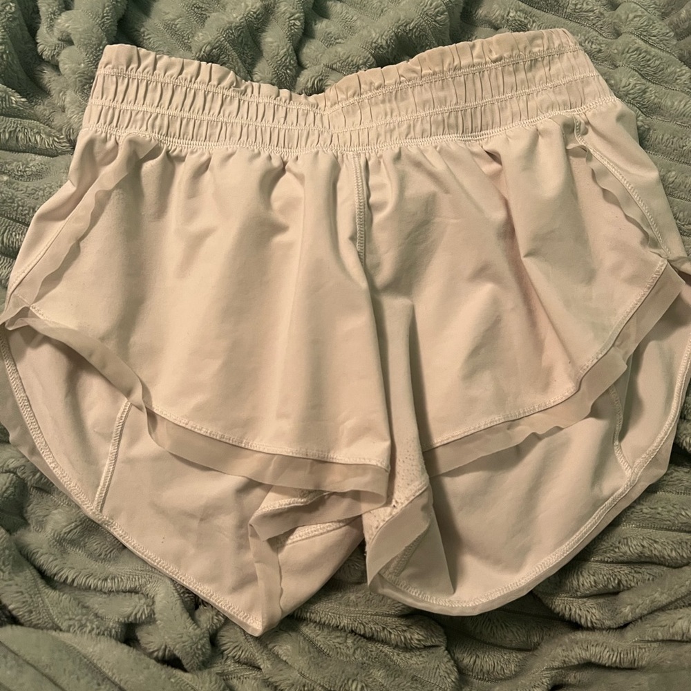 Lululemon shorts 2.5”